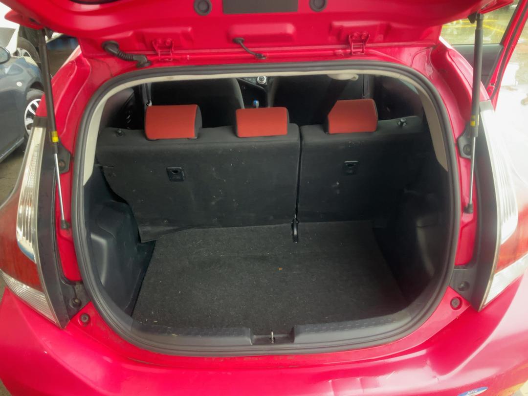 Photo '22' of Toyota Aqua