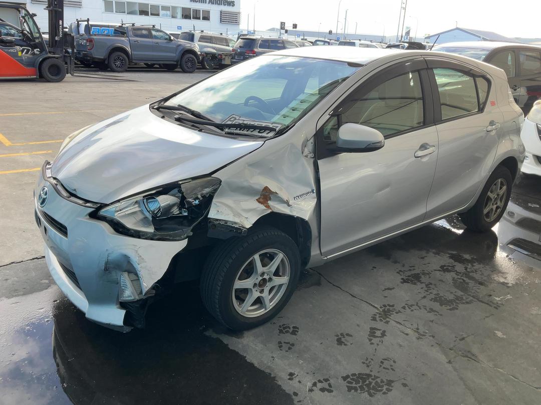 Photo '2' of Toyota Aqua