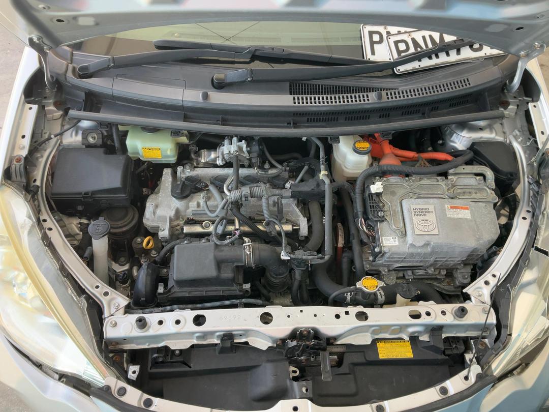 Photo '30' of Toyota Aqua