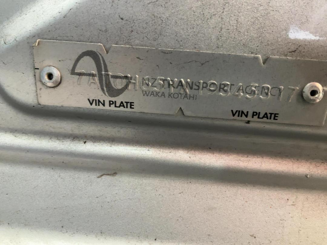 Photo '32' of Toyota Aqua