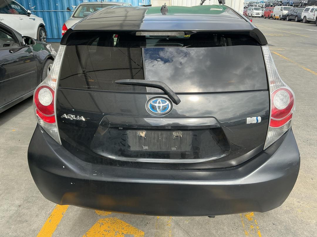 Photo '5' of Toyota Aqua