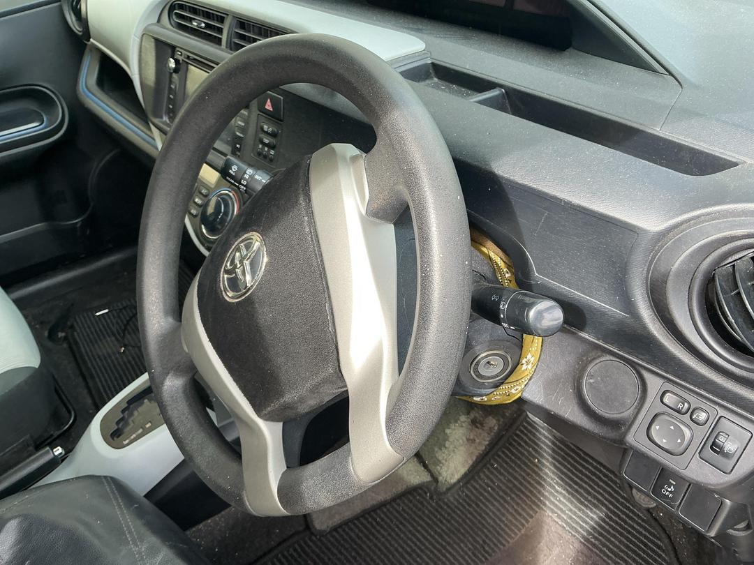 Photo '10' of Toyota Aqua