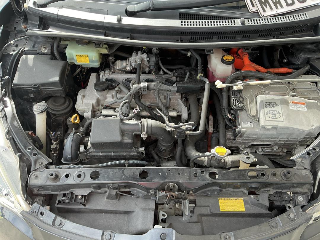 Photo '17' of Toyota Aqua