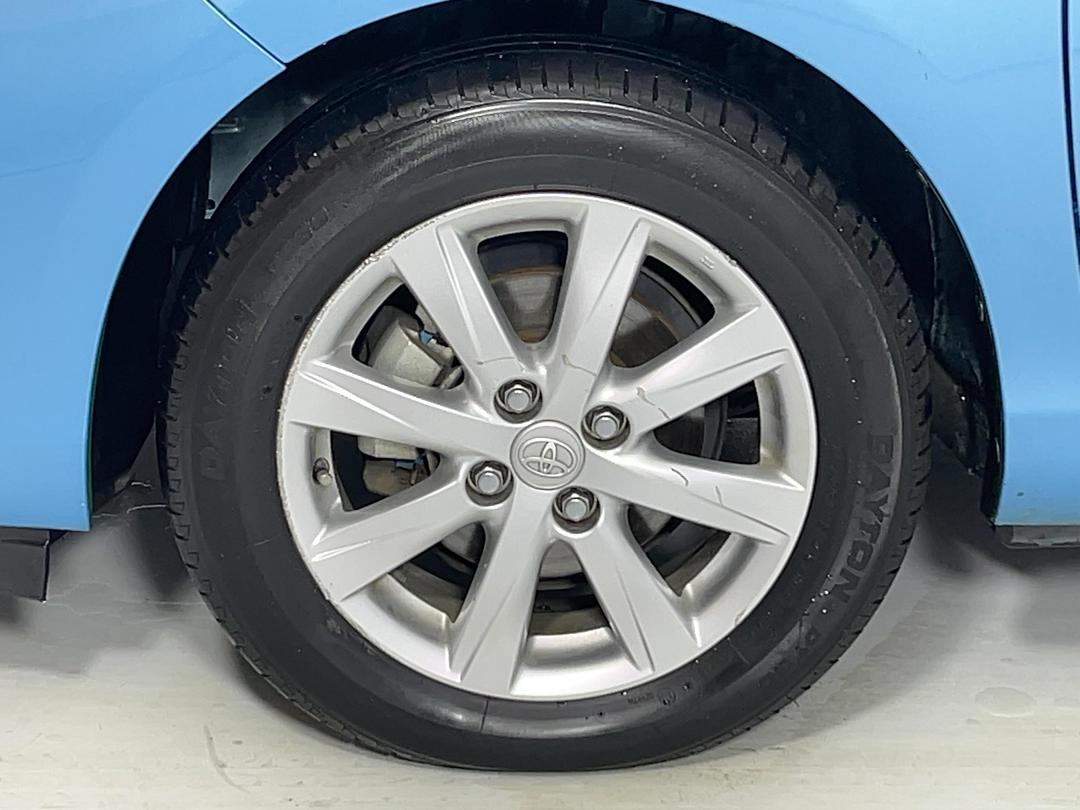 Photo '10' of Toyota Aqua