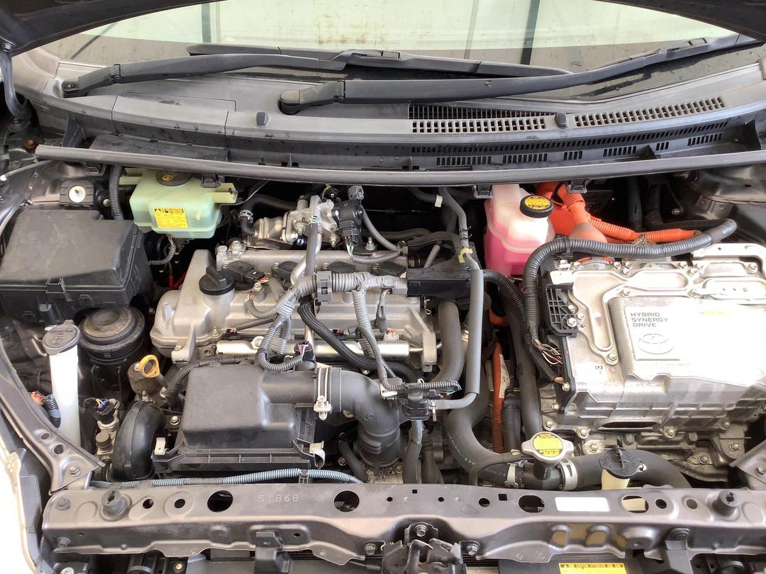 Photo '9' of Toyota Aqua