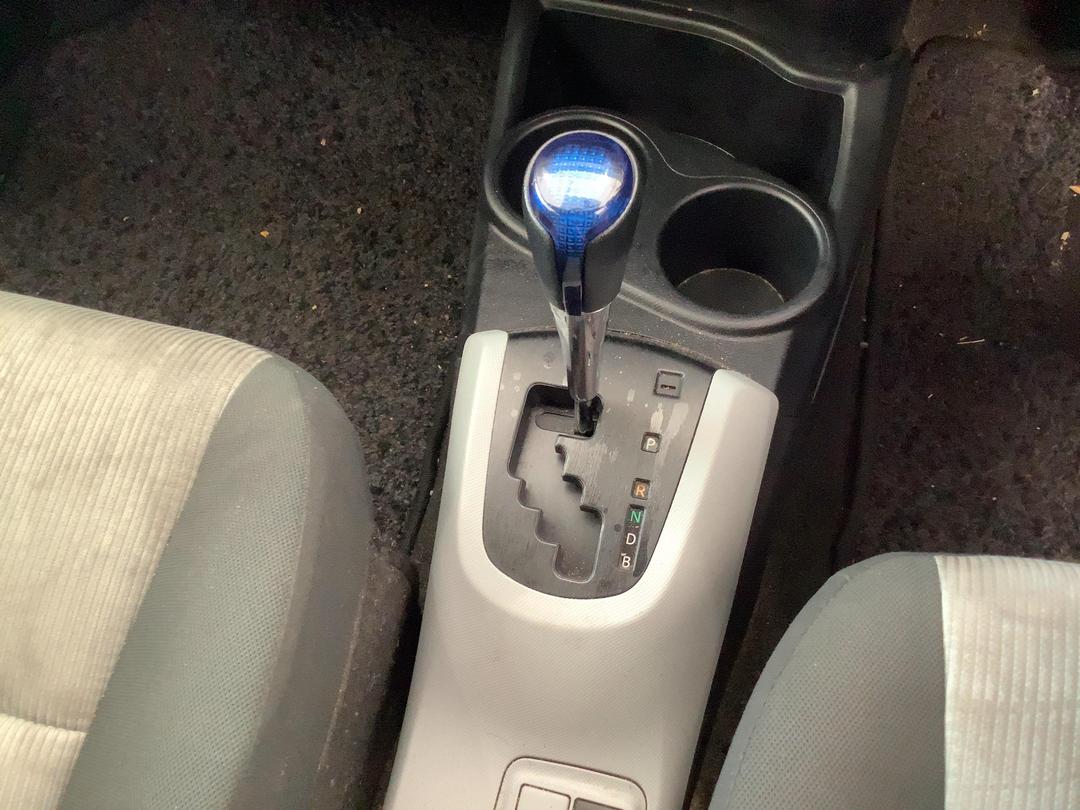 Photo '14' of Toyota Aqua