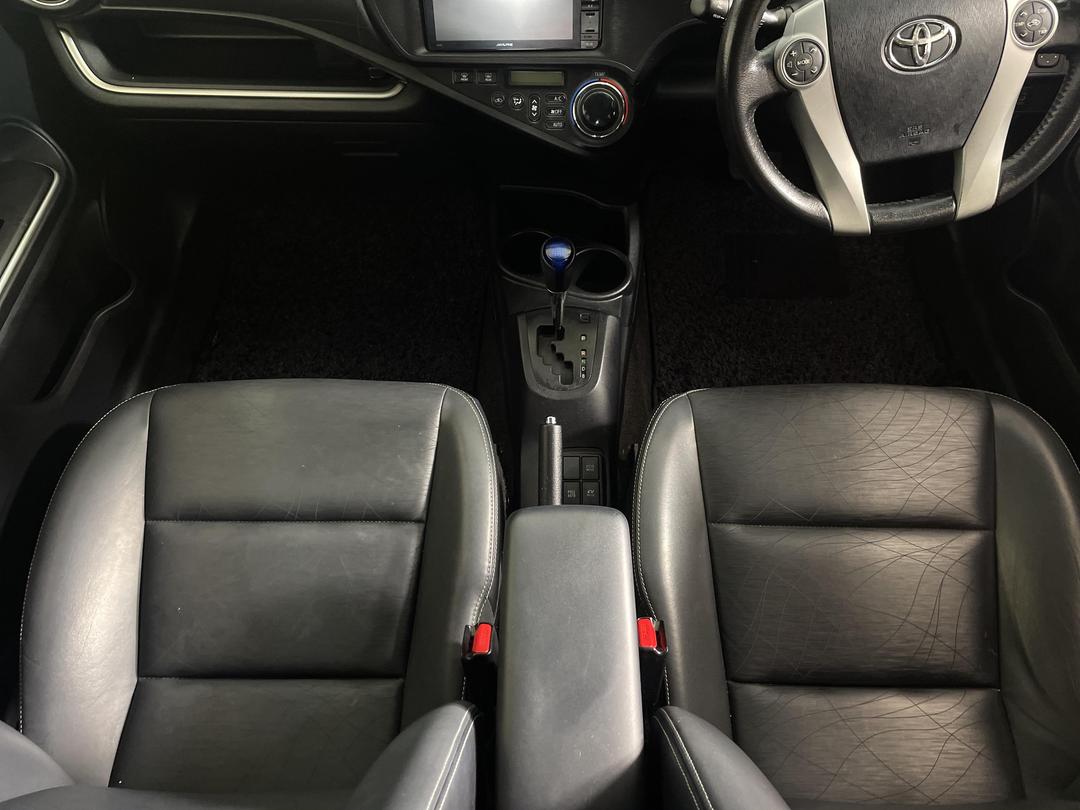 Photo '18' of Toyota Aqua