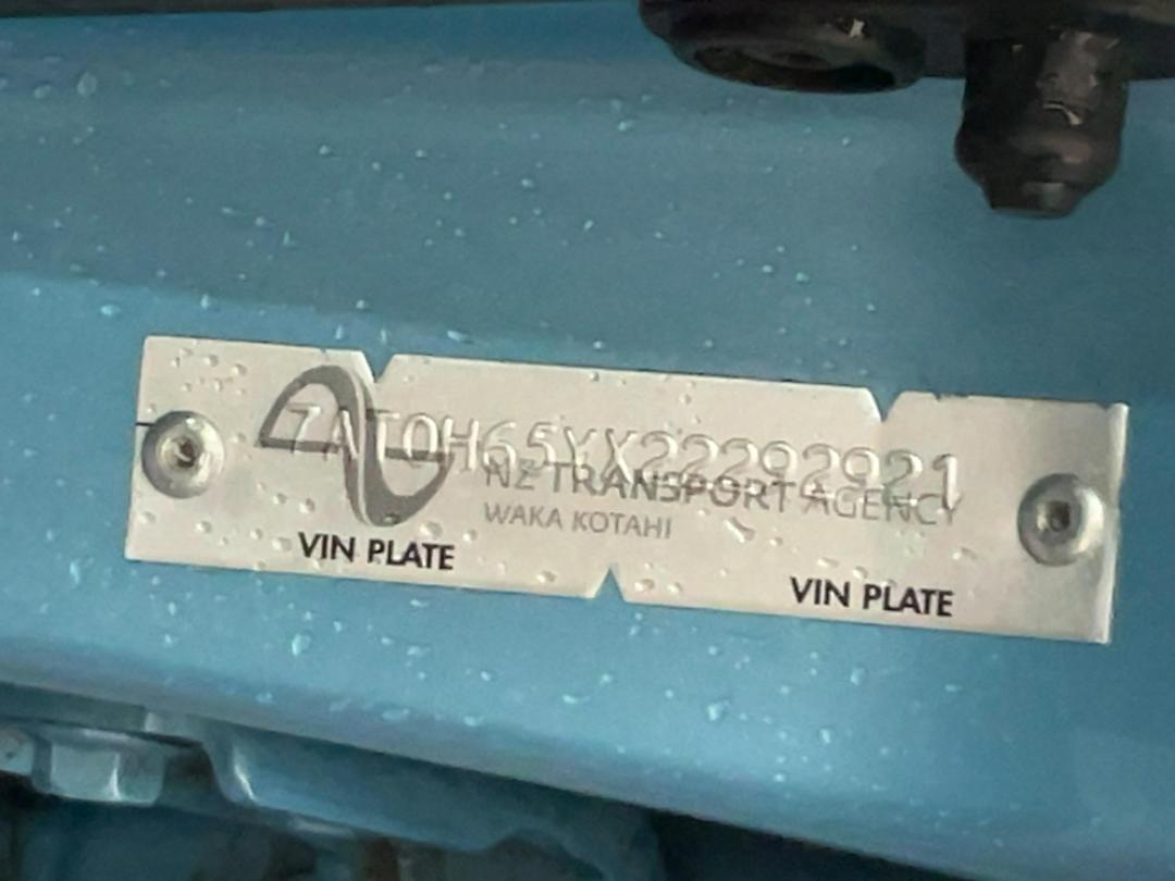 Photo '16' of Toyota Aqua