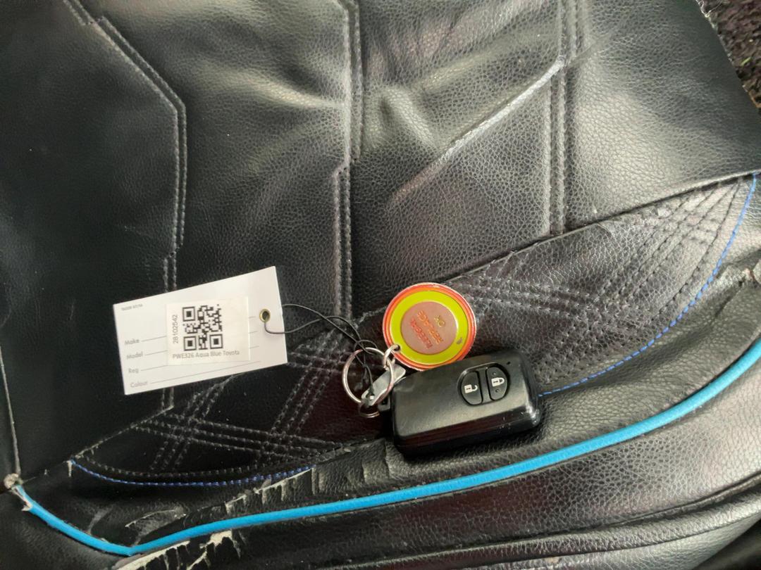 Photo '18' of Toyota Aqua