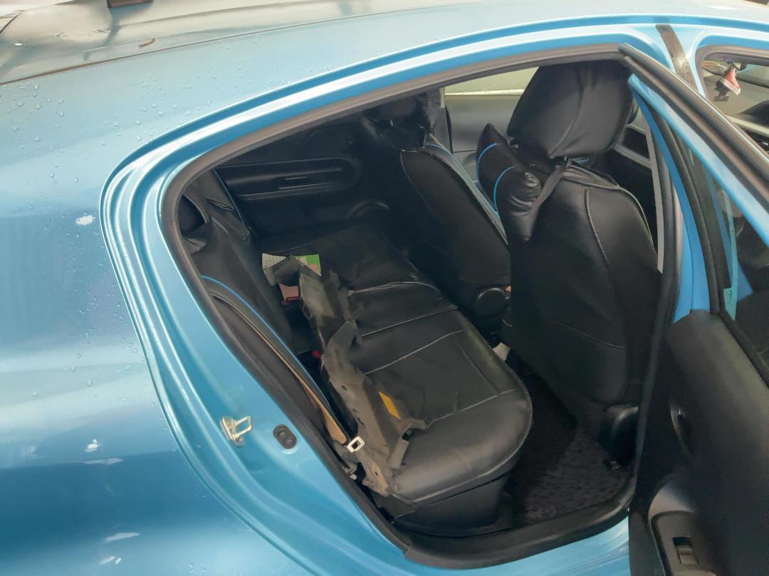 Photo '20' of Toyota Aqua