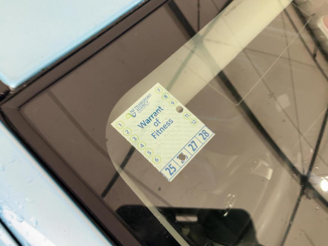 Photo '23' of Toyota Aqua