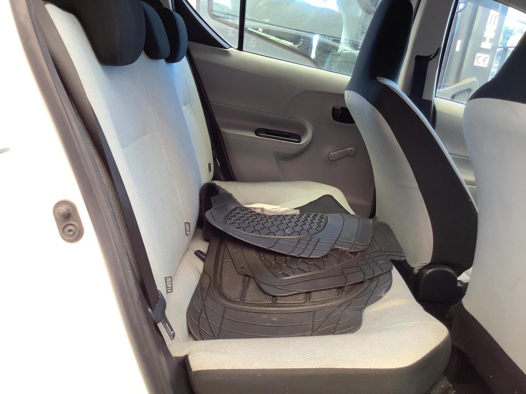 Photo '7' of Toyota Aqua