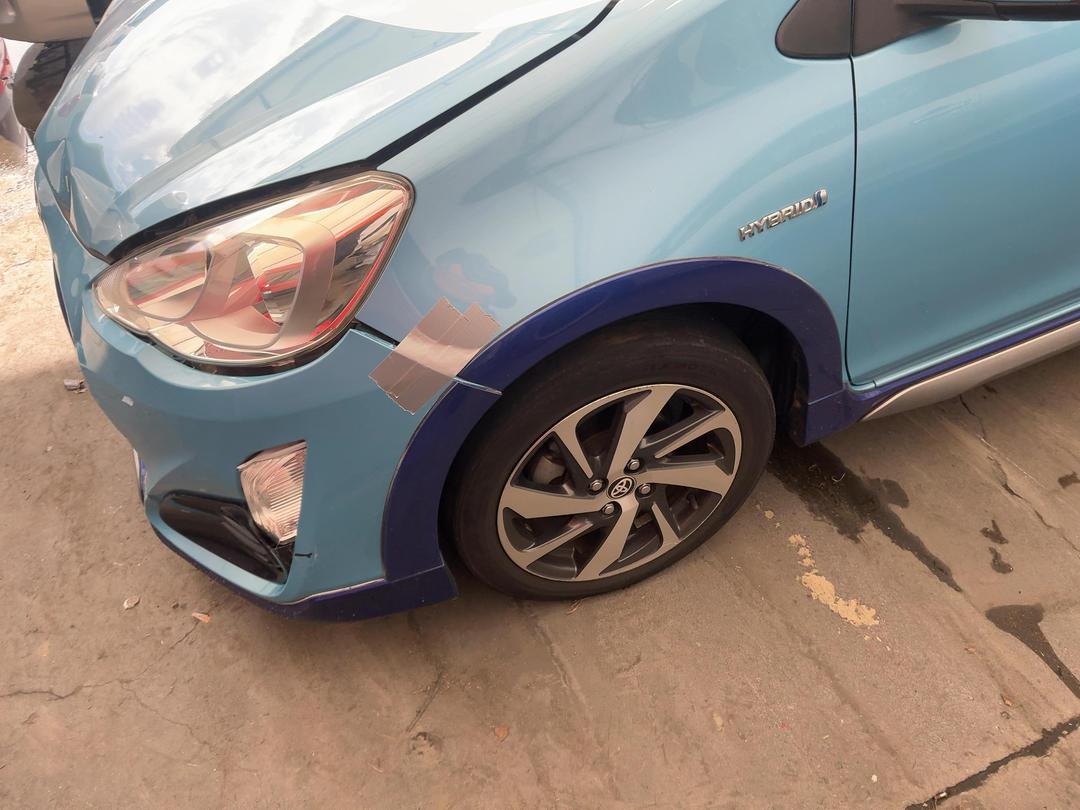 Photo '6' of Toyota Aqua