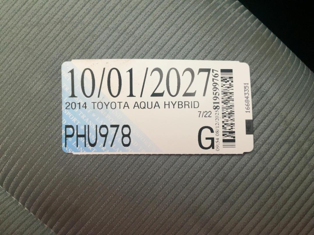 Photo '11' of Toyota Aqua Hybrid