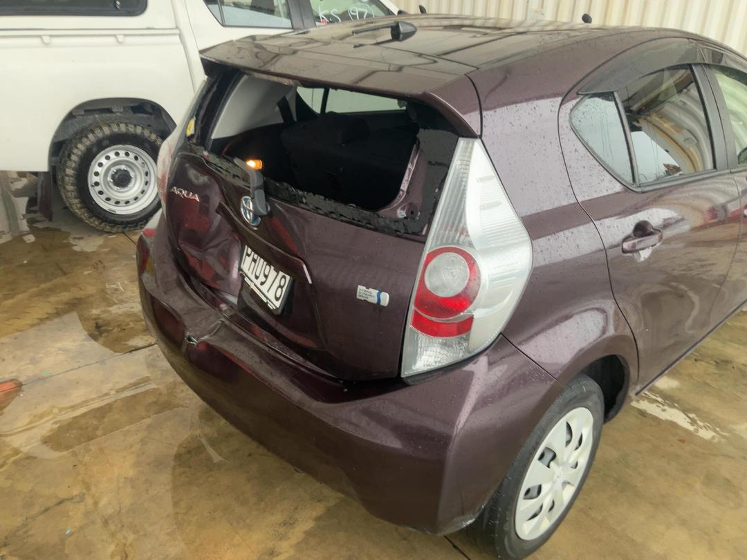 Photo '17' of Toyota Aqua Hybrid