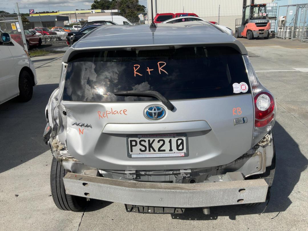 Photo '5' of Toyota Aqua