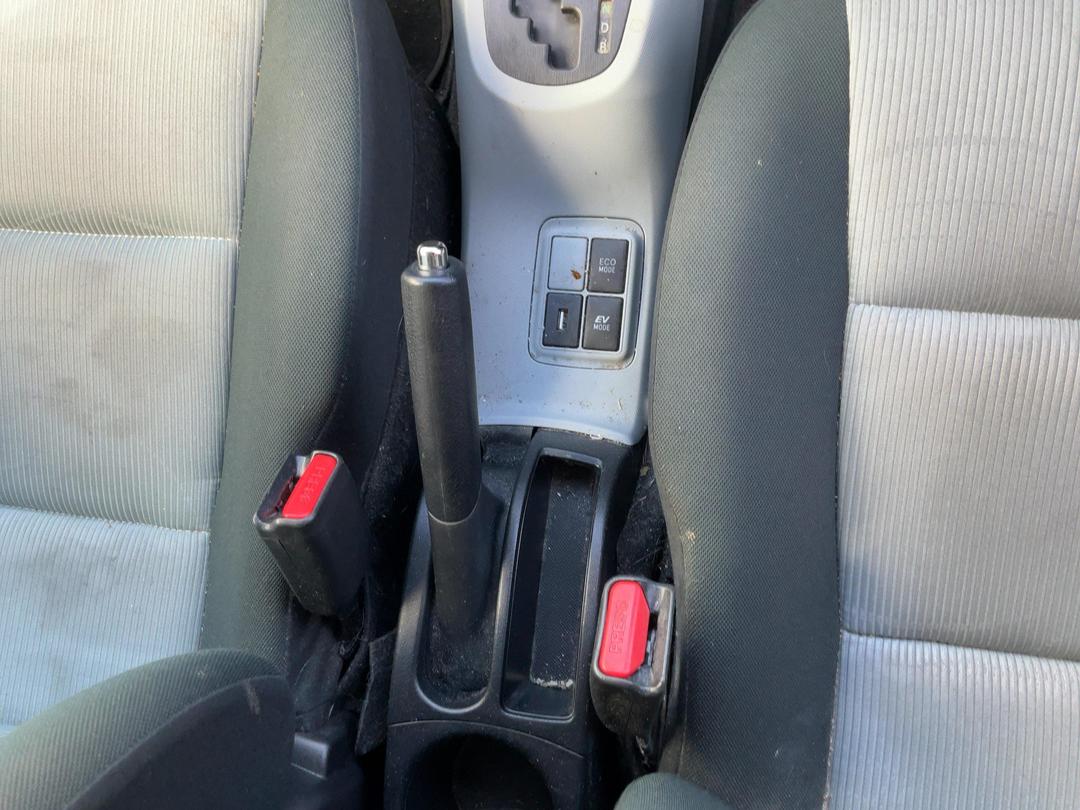 Photo '12' of Toyota Aqua