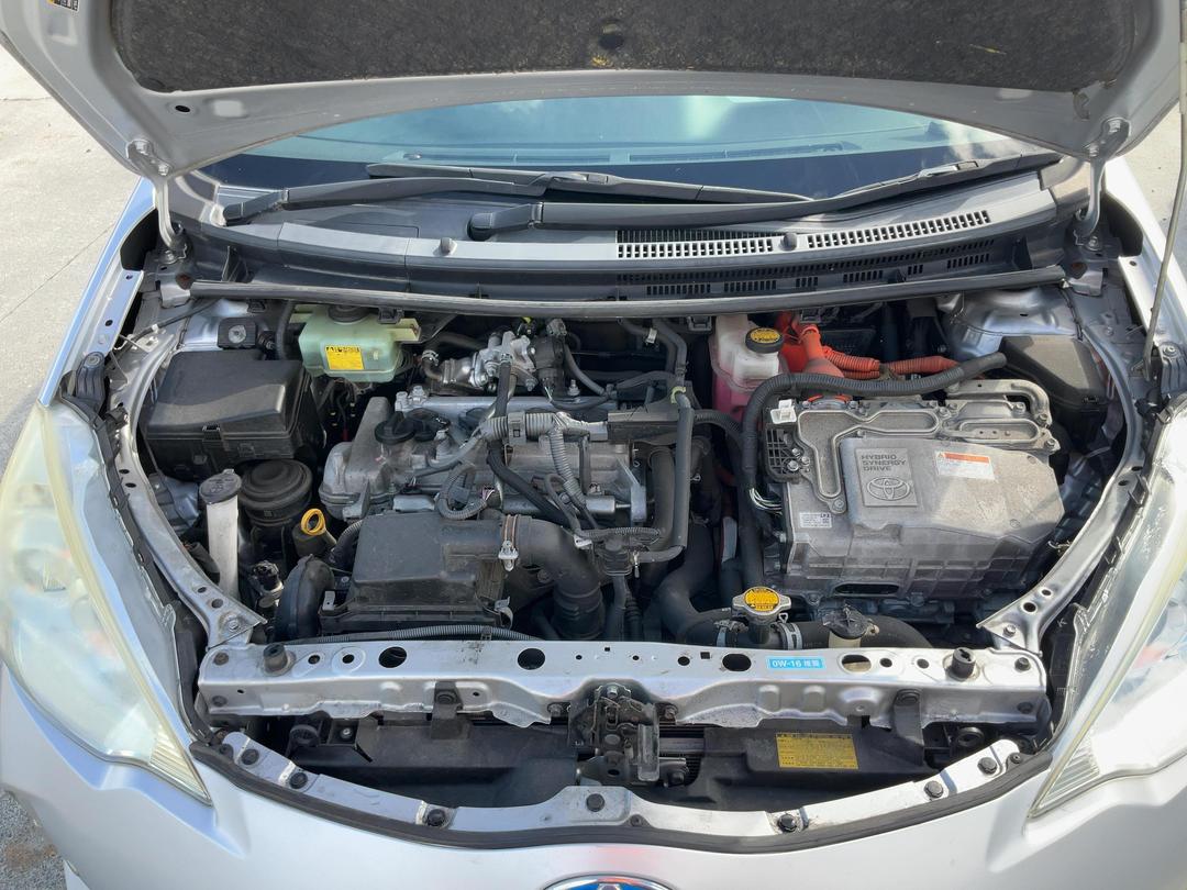 Photo '14' of Toyota Aqua