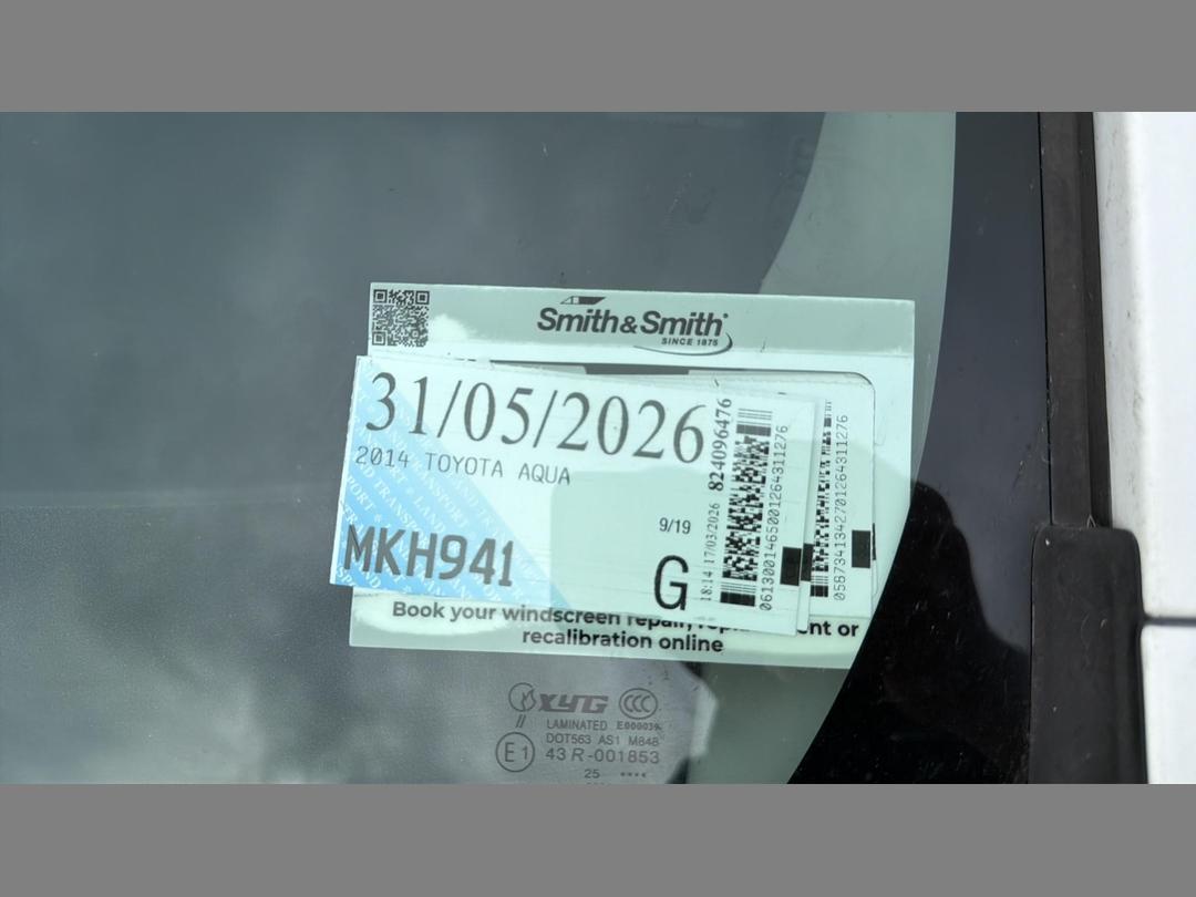 Photo '11' of Toyota Aqua