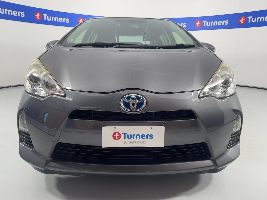 Photo '2' of Toyota Aqua