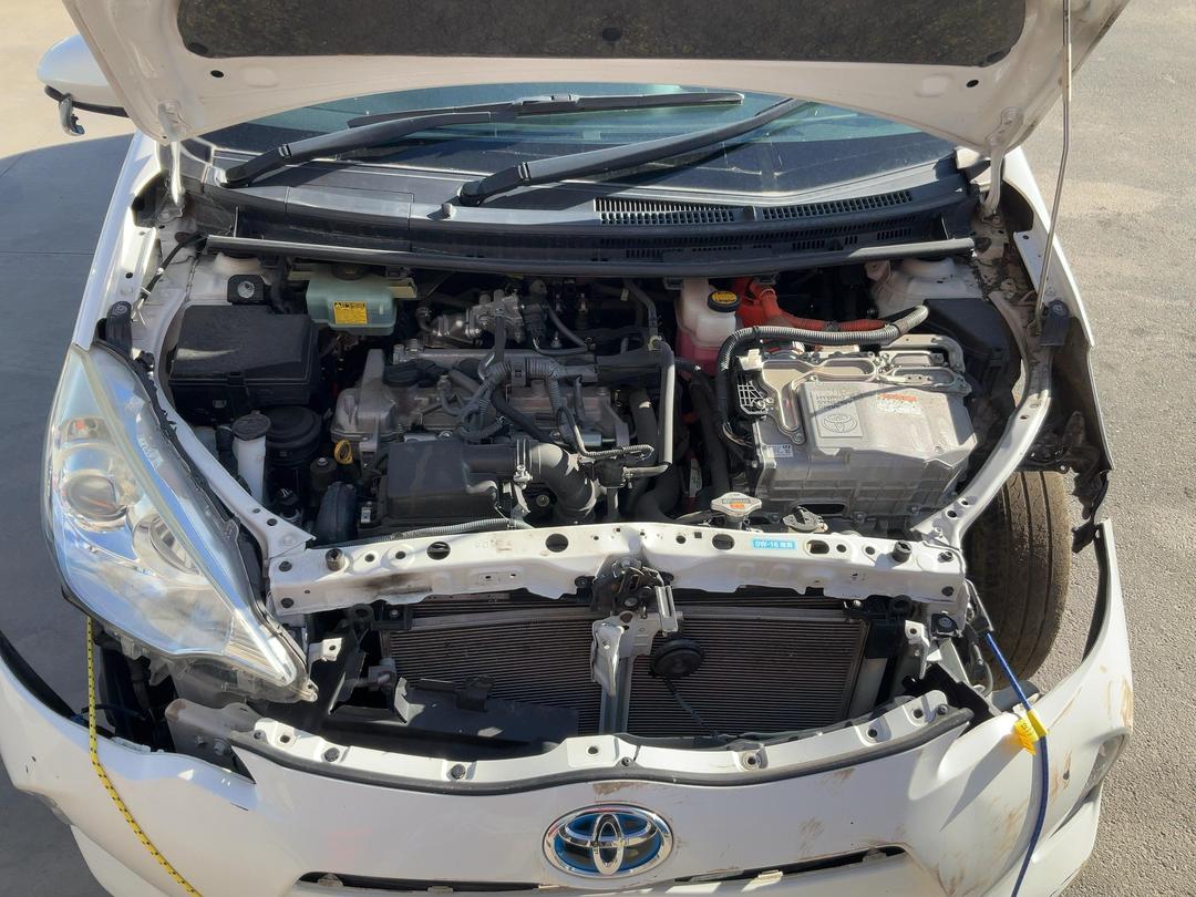 Photo '2' of Toyota Aqua Photo '2' of Toyota Aqua