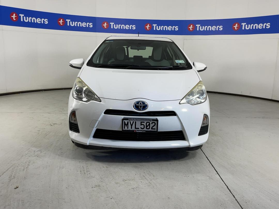 Photo '2' of Toyota Aqua