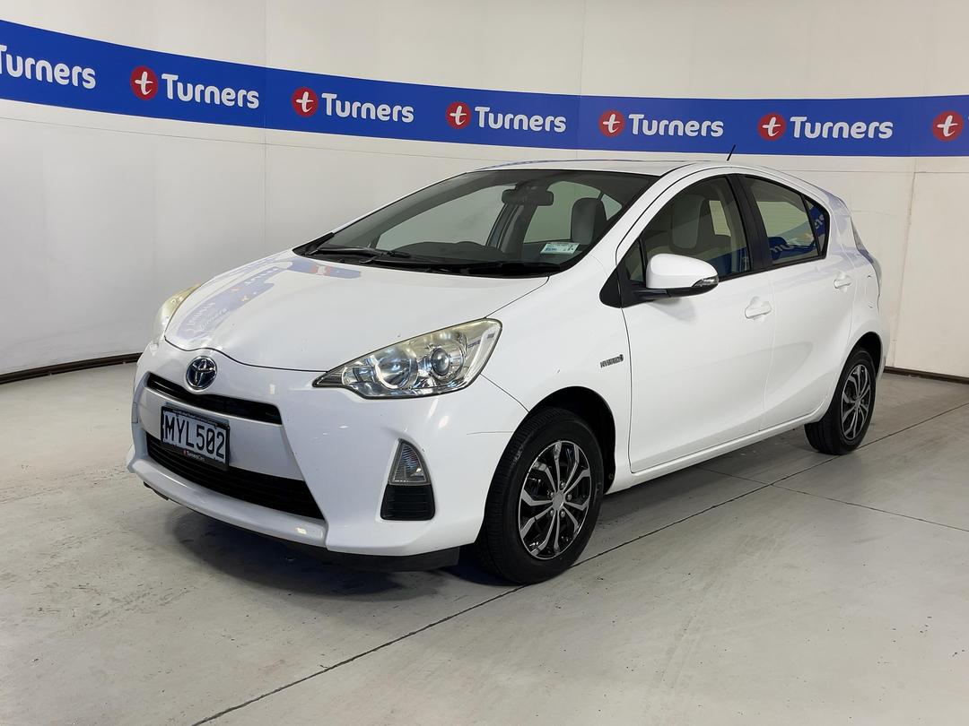 Photo '4' of Toyota Aqua