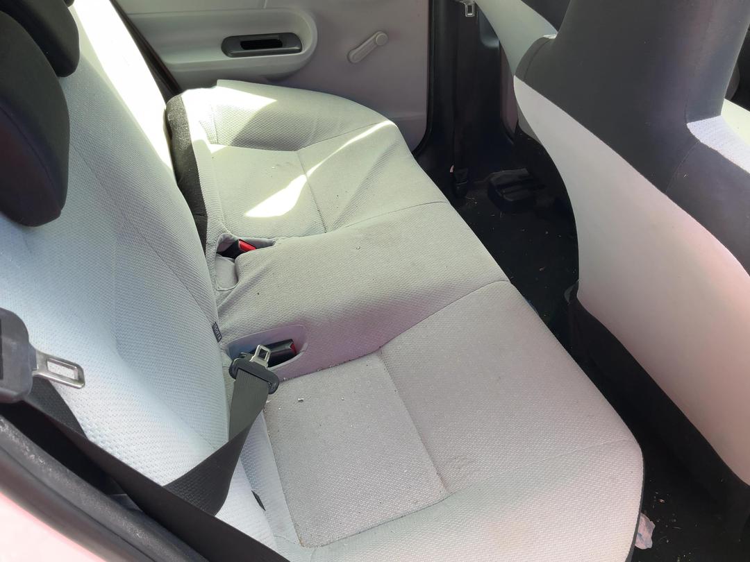Photo '15' of Toyota Aqua Photo '15' of Toyota Aqua