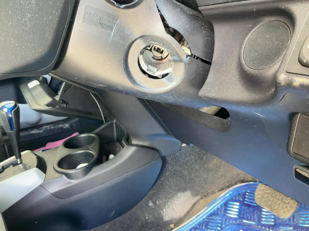 Photo '17' of Toyota Aqua Photo '17' of Toyota Aqua