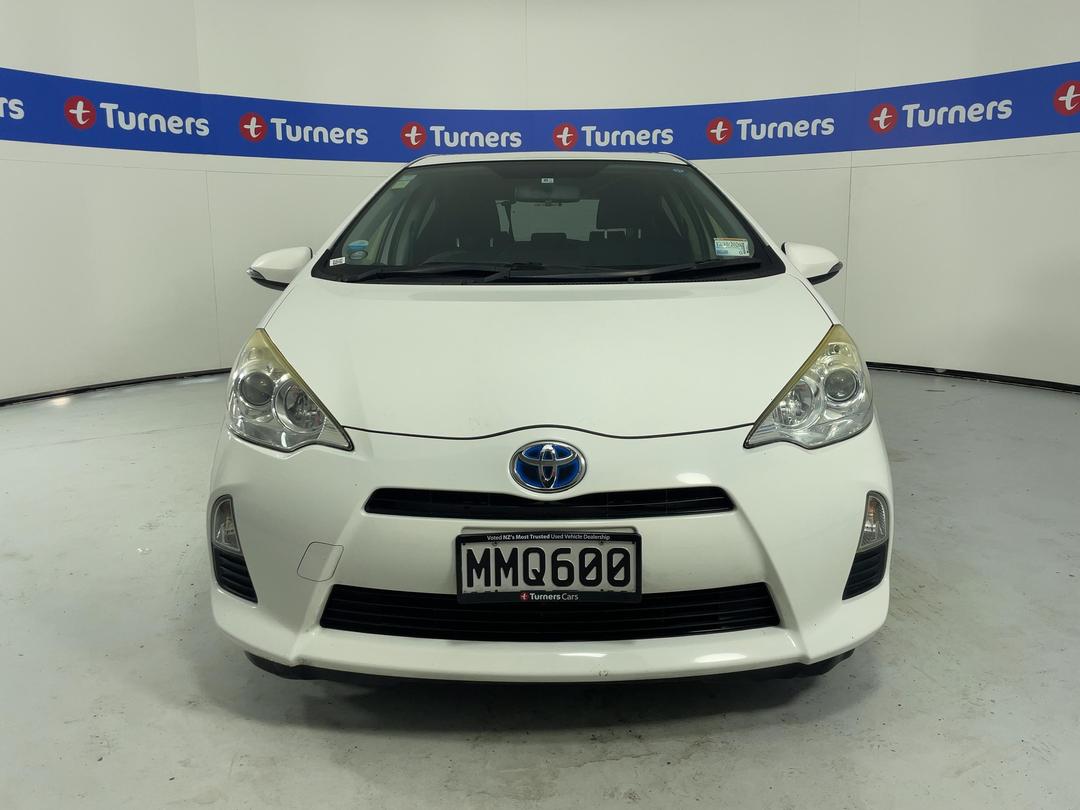 Photo '2' of Toyota Aqua