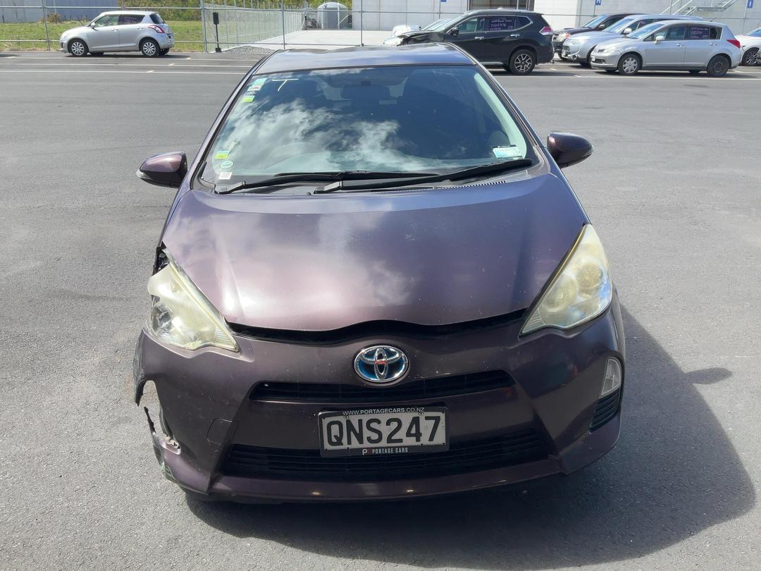 Photo '3' of Toyota Aqua