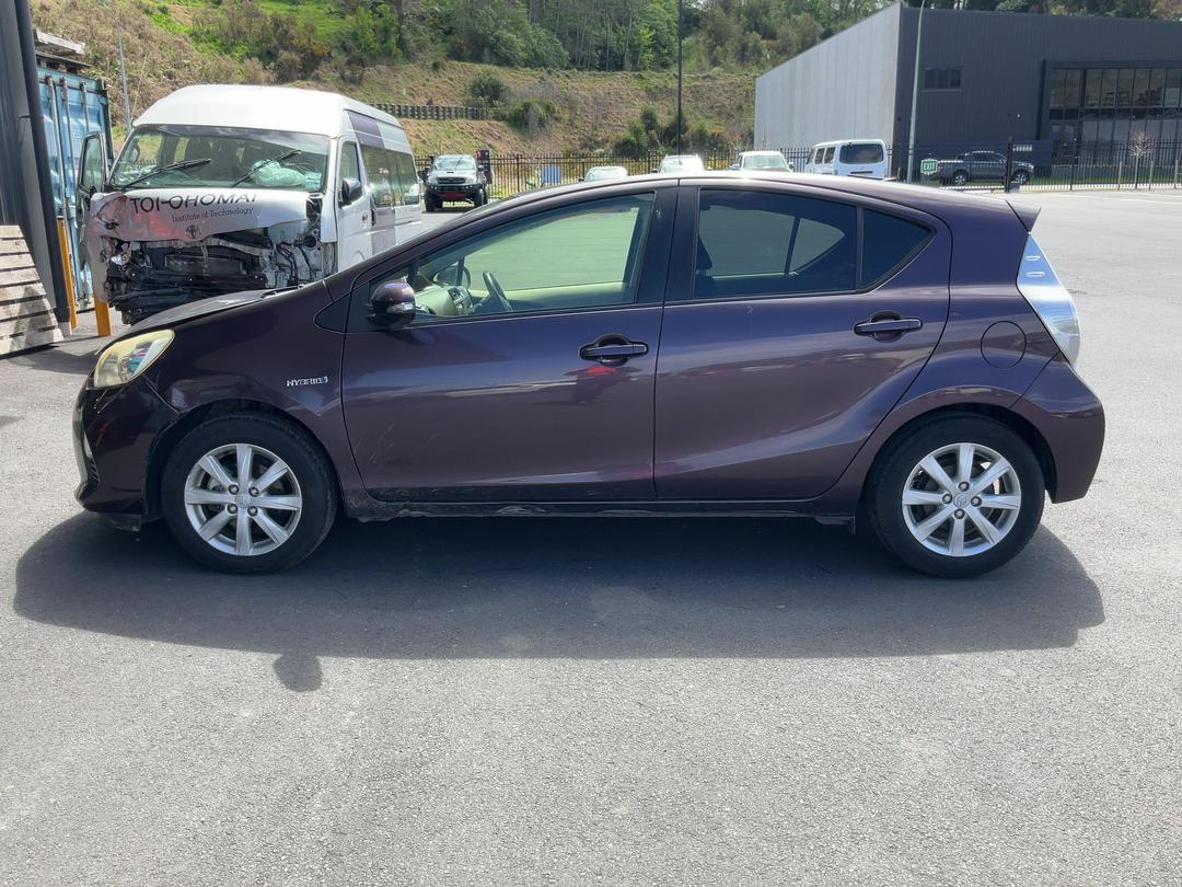 Photo '5' of Toyota Aqua