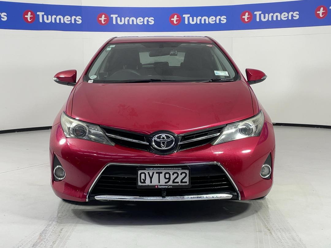 Photo '2' of Toyota Auris