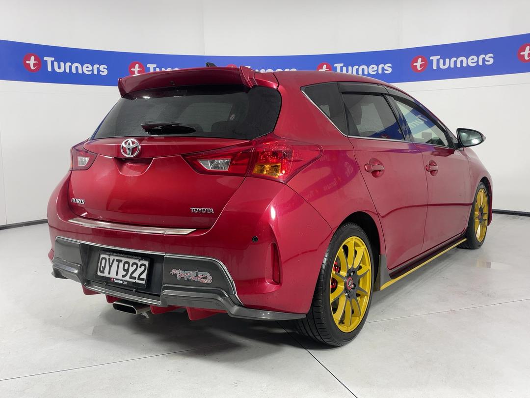 Photo '7' of Toyota Auris