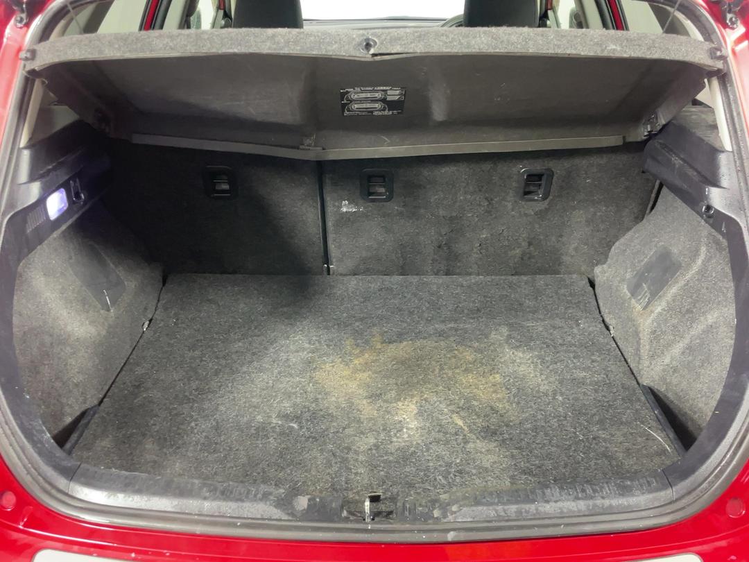 Photo '14' of Toyota Auris