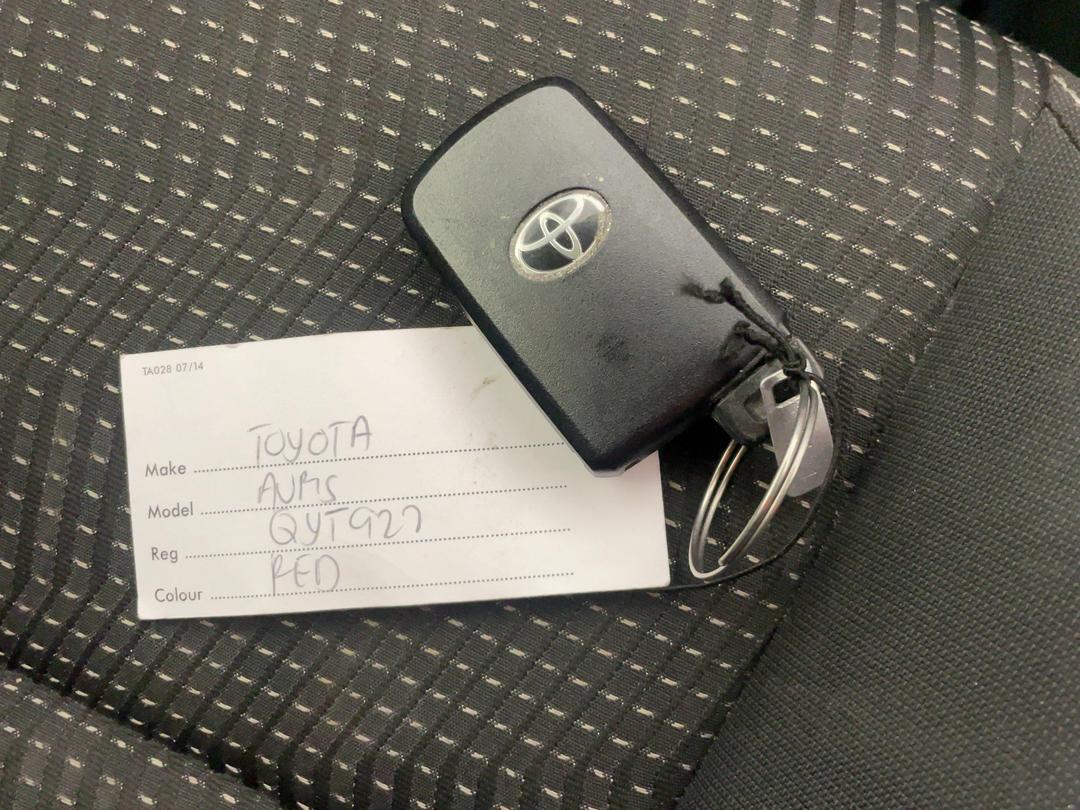 Photo '22' of Toyota Auris