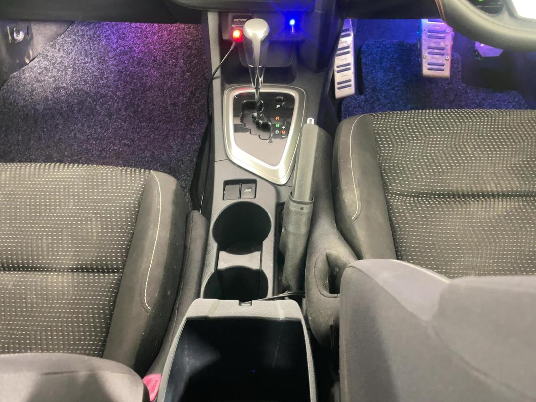 Photo '18' of Toyota Auris