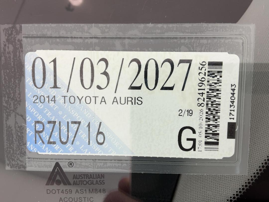 Photo '27' of Toyota Auris