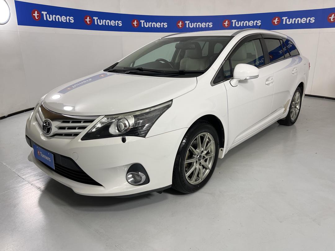 Photo '4' of Toyota Avensis