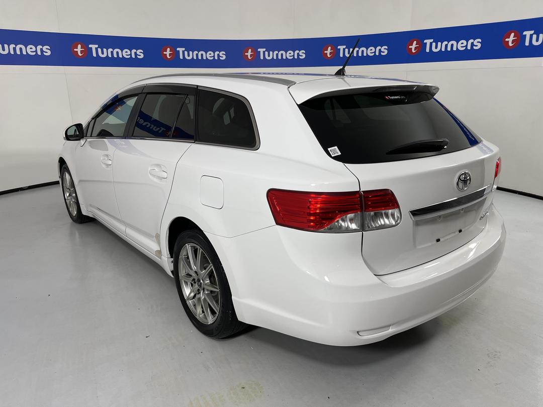 Photo '5' of Toyota Avensis