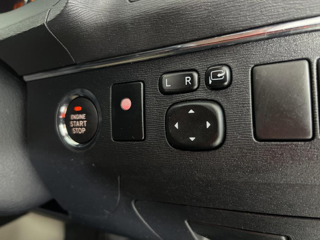 Photo '27' of Toyota Avensis