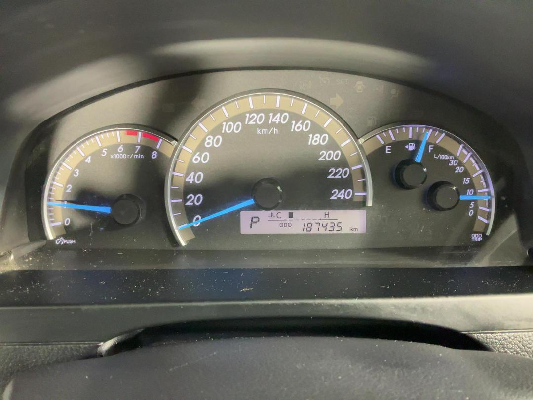Photo '21' of Toyota Camry
