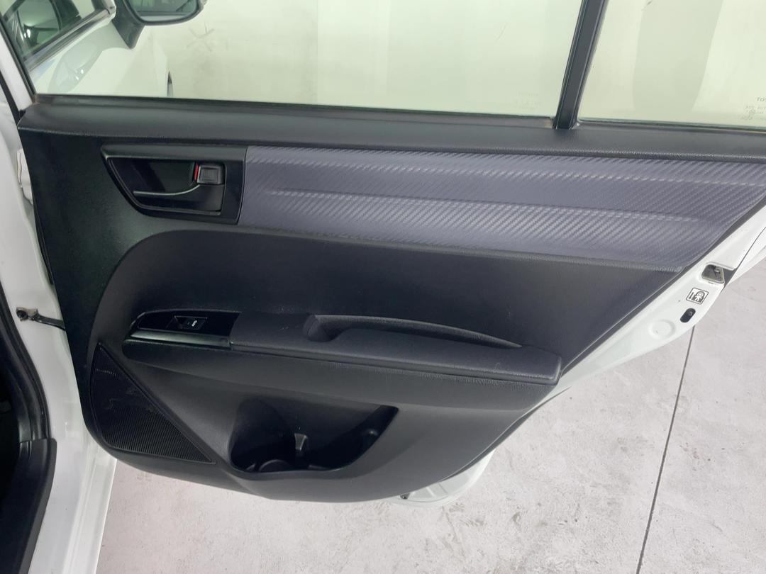 Photo '19' of Toyota Corolla