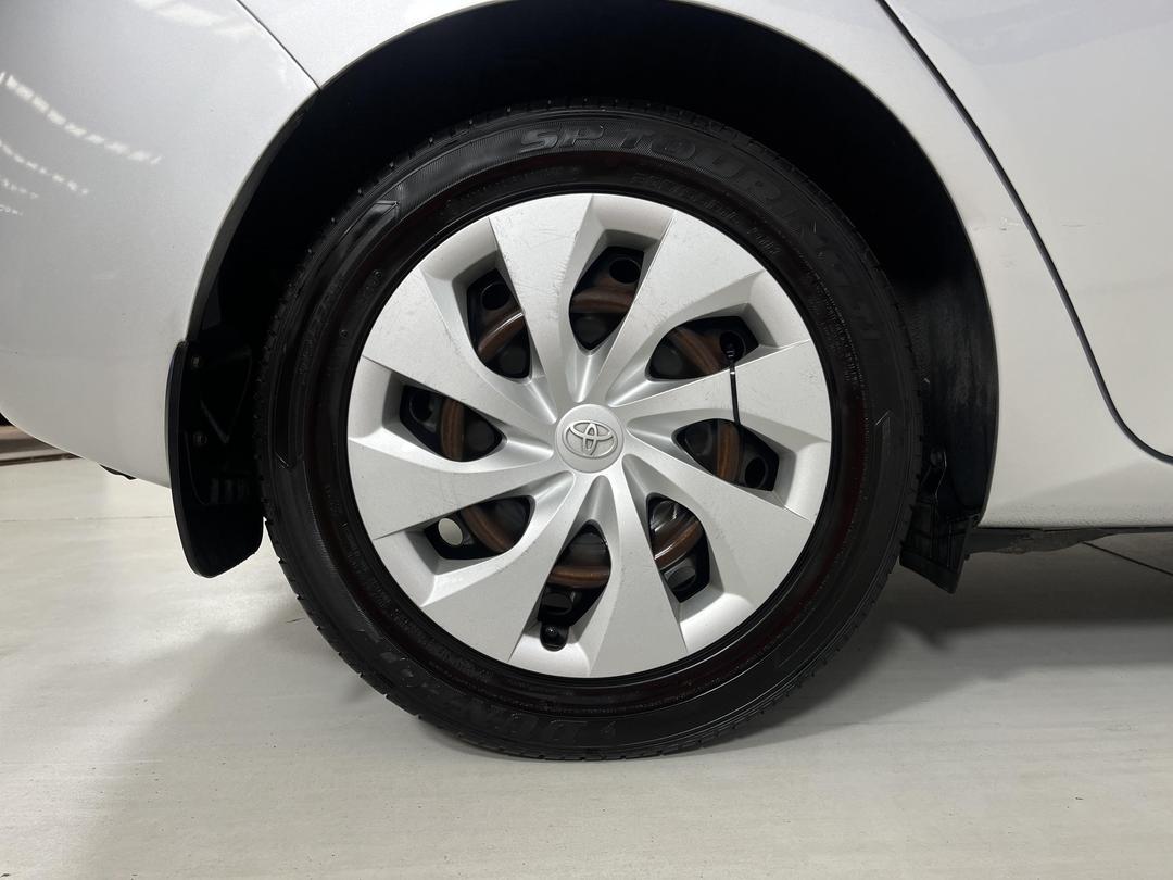 Photo '12' of Toyota Corolla