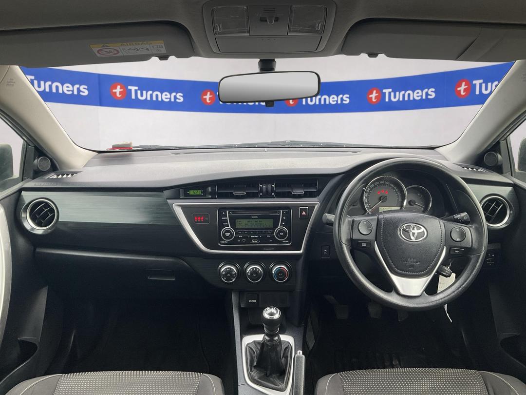 Photo '17' of Toyota Corolla