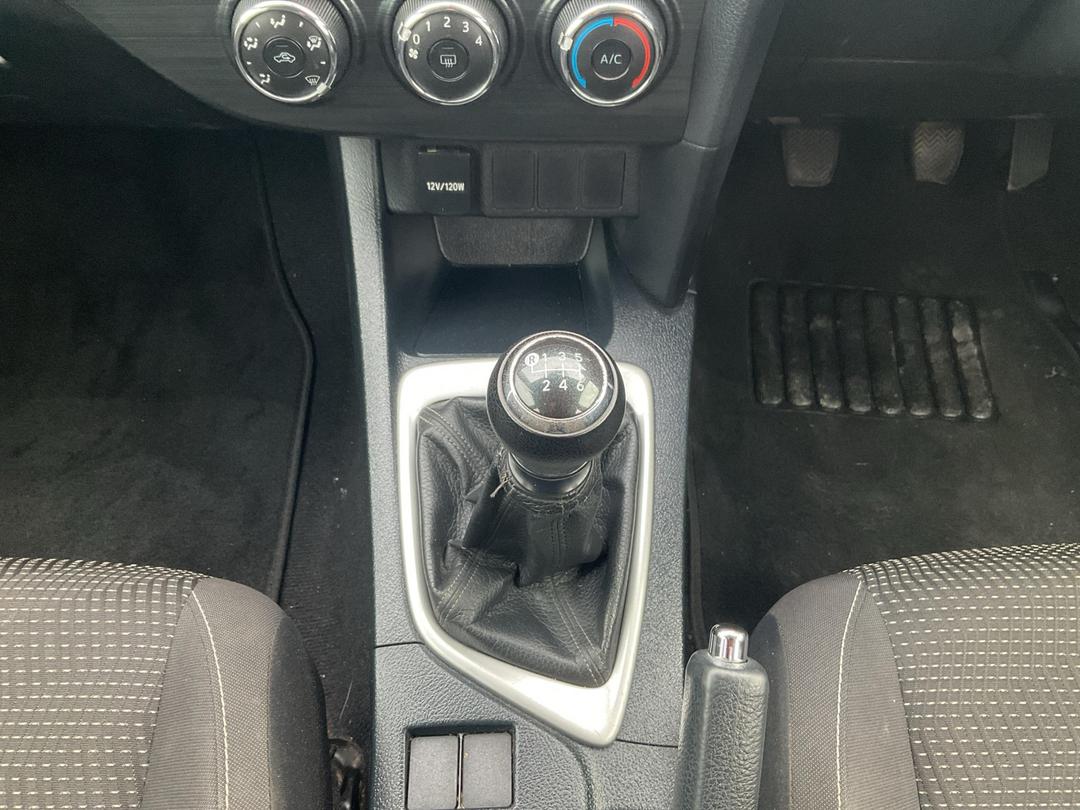 Photo '18' of Toyota Corolla