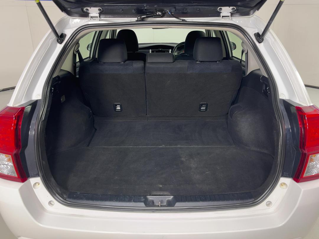 Photo '14' of Toyota Corolla
