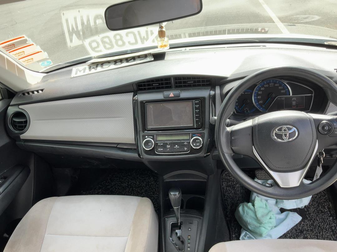 Photo '17' of Toyota Corolla Axio Photo '17' of Toyota Corolla Axio
