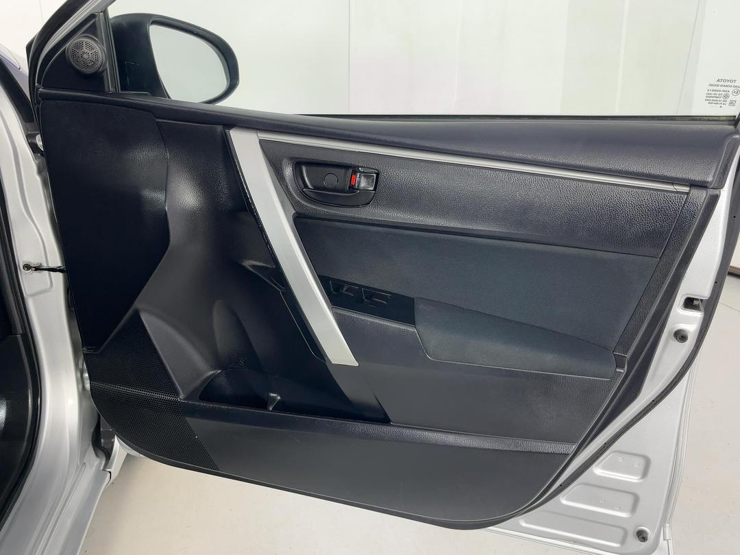 Photo '15' of Toyota Corolla