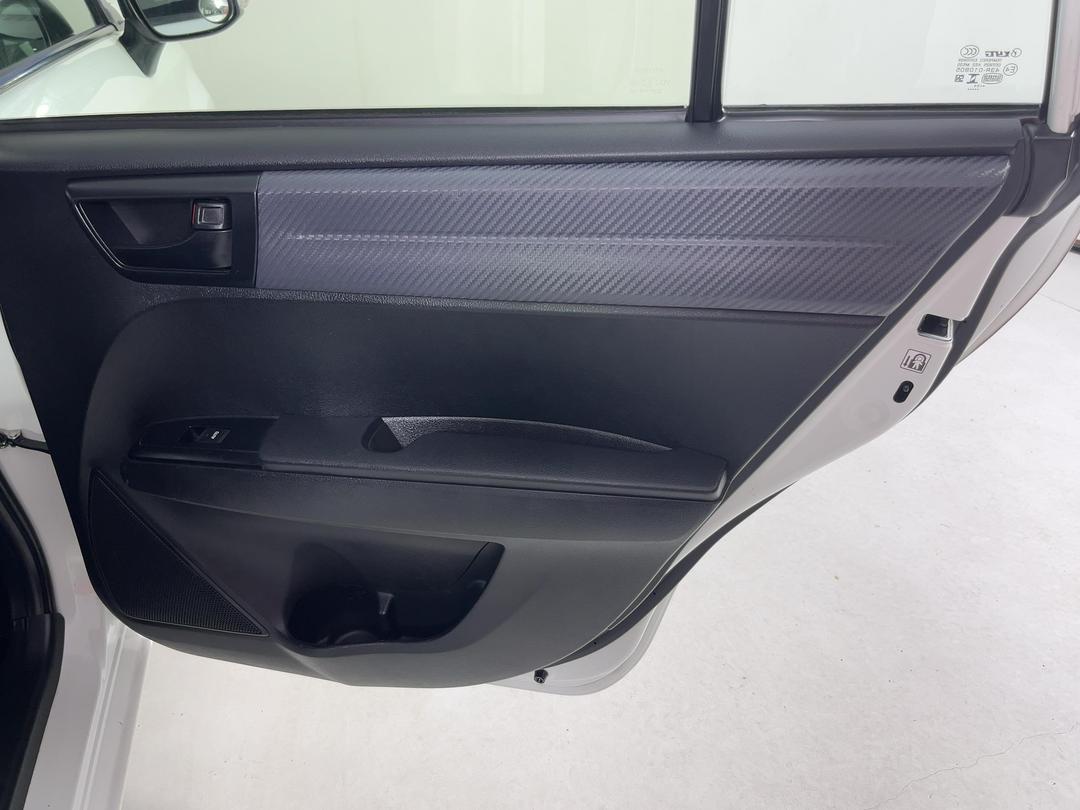 Photo '19' of Toyota Corolla